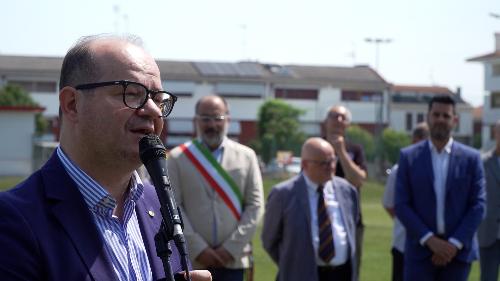 Il vicegovernatore Anzil durante il suo intervento