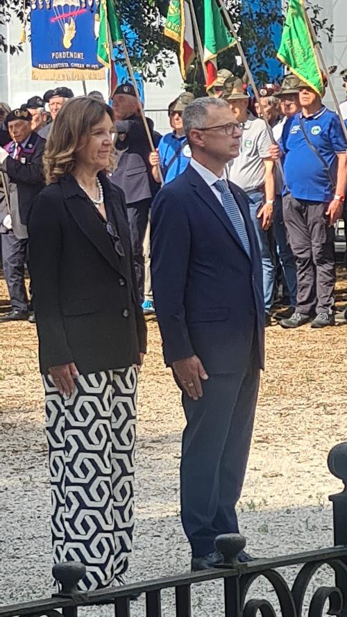 L'assessore Stefano Zannier alla cerimonia di Pordenone
