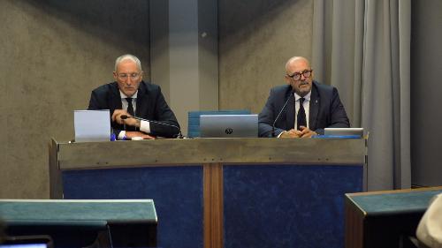 L'assessore regionale Sebastiano Callari nella sede Insiel e l'amministratore unico di Insiel Diego Antonini
