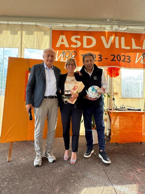 L'assessore Barbara Zilli (al centro) al Quadrangolare under 15 "Memorial Luciano Sulli"