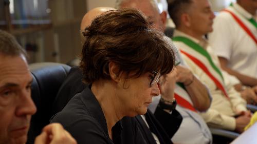 L'assessore regionale al Lavoro Alessia Rosolen alla riunione in Prefettura a Pordenone sulla vertenza Electrolux