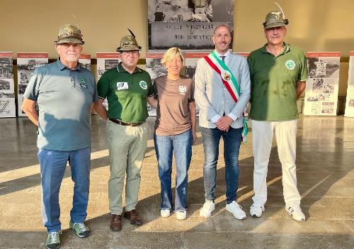 L'assessore regionale alle Finanze Barbara Zilli (al centro) durante la cerimonia svoltasi oggi a Gemona del Friuli