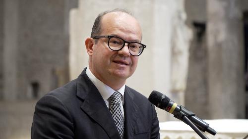 L'intervento del vicegovernatore Mario Anzil durante la cerimonia svoltasi nella basilica di Aquileia