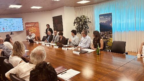 L'assessore Alessia Rosolen alla presentazione del Festival NanoValbruna