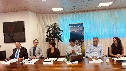 L'assessore Alessia Rosolen alla presentazione del Festival NanoValbruna