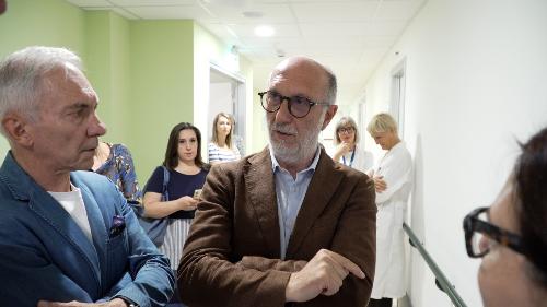 L'assessore Riccardi durante il sopralluogo.