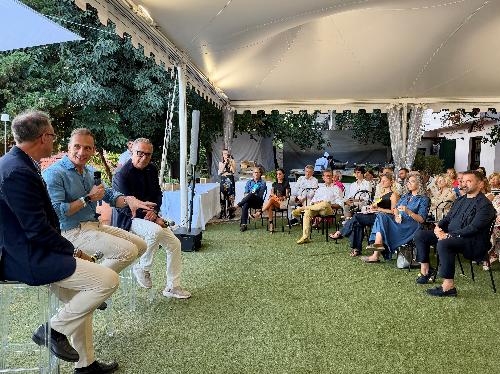 Il governatore Massimiliano Fedriga alla presentazione del numero estivo del trimestrale "Ies"