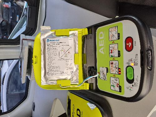I defibrillatori automatici esterni (Dea) a bordo dei mezzi di servizio del Nucleo operativo attività  vigilanza ambientale (Noava) del Corpo forestale regionale