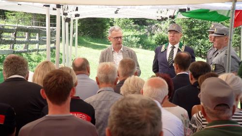 L'intervento dell'assessore regionale alle Risorse agroalimentari, forestali e ittiche Stefano Zannier alle celebrazioni di San Giovanni Gualberto, patrono dei forestali, ai Prati Oitzinger in Val Saisera (Tarvisio).