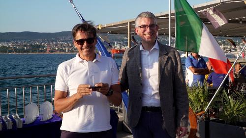 L'assessore Roberti durante le premiazioni