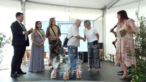 L'assessore regionale alle Finanze Barbara Zilli a Majano alla cerimonia di consegna della sedicesima edizione del Premio Pro Majano, assegnato quest'anno ai Fogolârs Furlans