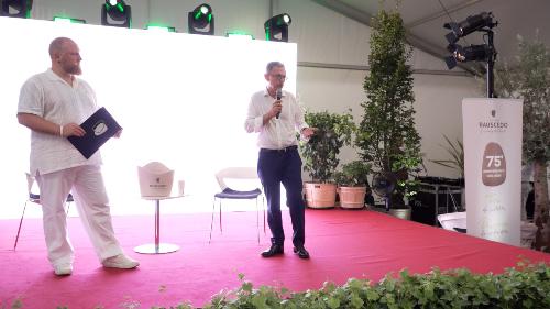 L'assessore regionale alle Risorse agroalimentari, forestali e ittiche Stefano Zannier alla cerimonia per i 75 anni di fondazione della Cantina Rauscedo