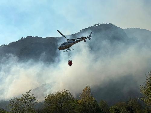Le operazioni di spegnimento dell'incendio
