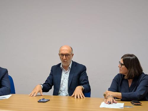 I sindaci del territorio presenti all'incontro nella Casa della comunità  di Tarcento.