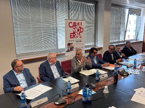 L'intervento di Bini alla presentazione a Udine