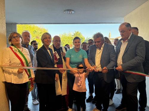 L'assessore regionale alle Finanze Barbara Zilli, all'inaugurazione della nuova sede della scuola dell'infanzia paritaria "Regina Margherita" di Jalmicco, frazione di Palmanova