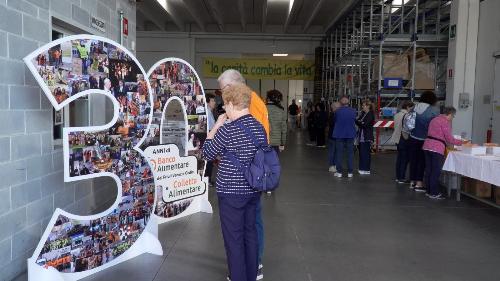 Un momento della cerimonia per i 30 anni di attività  del Banco Alimentare del Friuli Venezia Giulia a Pasian di Prato.