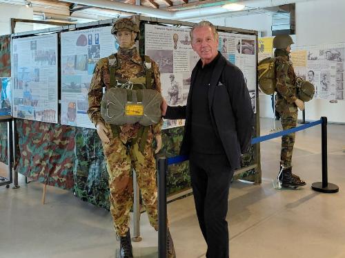 L'assessore regionale Fabio Scoccimarro all'inaugurazione della mostra mostra storico-documentaria dedicata all’ottantesimo anniversario della Sezione Anpdi di Trieste, allestita al Museo della guerra per la pace "Diego de Henriquez"