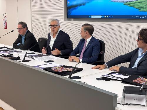L'assessore regionale alle Attività produttive e Turismo Sergio Emidio Bini interviene alla presentazione di Ein Prosit 