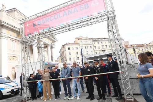 L’inaugurazione del Villaggio Sicurezza della Barcolana allestito in piazza della Borsa.