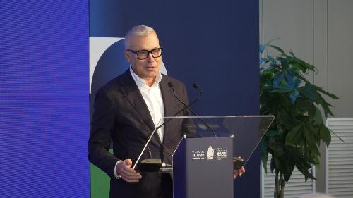 L'assessore regionale alle Attività produttive e turismo Sergio Emidio Bini all'evento inaugurale del "Villaggio IN Italia" sul Molo Bersaglieri