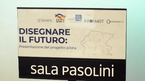 La presentazione di "Disegnare il futuro", il progetto pilota promosso da Informest e Compa Fvg.