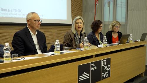 Un momento della presentazione del bando regionale dedicato alle sagre, alle feste locali e alle fiere tradizionali.