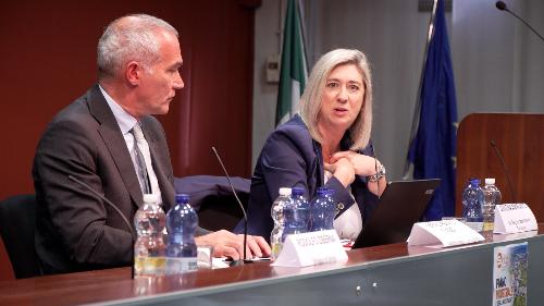 L'assessore regionale alle Infrastrutture e territorio Cristina Amirante (a destra) all'Interporto di Gorizia alla presentazione del Piano industriale e degli investimenti 2027-2031 di Sdag