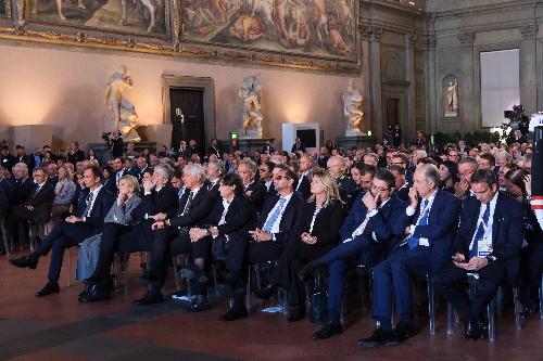 La platea ai lavori di apertura del Festival delle Regioni e Province autonome in corso di svolgimento a Firenze (foto Conferenza delle Regioni)