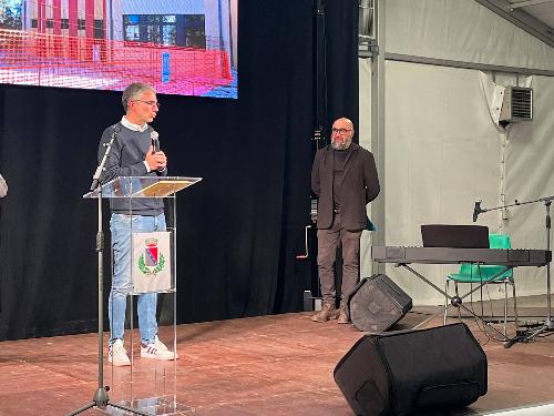 L'intervento dell'assessore regionale alle Autonomie Locali Pierpaolo Roberti alla cerimonia di inaugurazione della Scuola secondaria di primo grado di Fiume Veneto "Dante Alighieri"