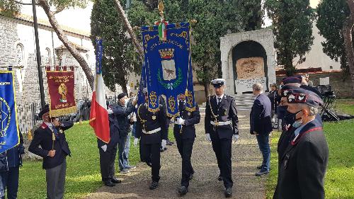 Un momento della cerimonia che si è tenuta a Monfalcone