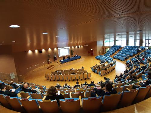 La platea dei sindaci riunita all'Auditorium Comelli - Udine, 7 ottobre 2021