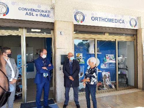 L'assessore regionale Sebastiano Callari all'inaugurazione di Orthomedica a Gorizia