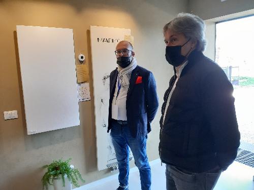 L’assessore regionale alle Attività produttive e turismo, Sergio Emidio Bini, all’inaugurazione a Villotta di Chions del nuovo atelier artigianale della Maarmo - 9 ottobre 2021