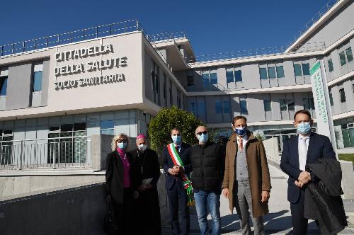 Il governatore del Friuli Venezia Giulia Massimiliano Fedriga e il vicegovernatore Riccardo Riccardi durante l’inaugurazione della Cittadella della salute sociosanitaria dell’Azienda sanitaria Friuli Occidentale a Pordenone.