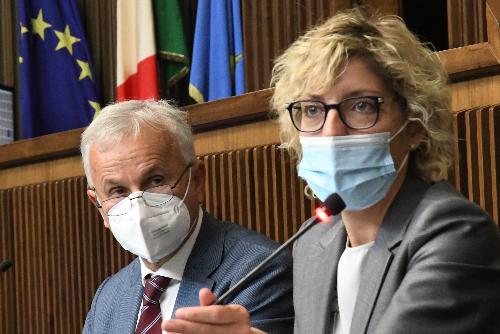 L'assessore Barbara Zilli con il presidente della VI Commissione Giuseppe Sibau