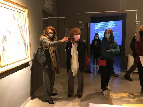 L'assessore regionale alla Cultura Tiziana Gibelli con Martina Corgnati alla Galleria regionale d'Arte contemporanea.