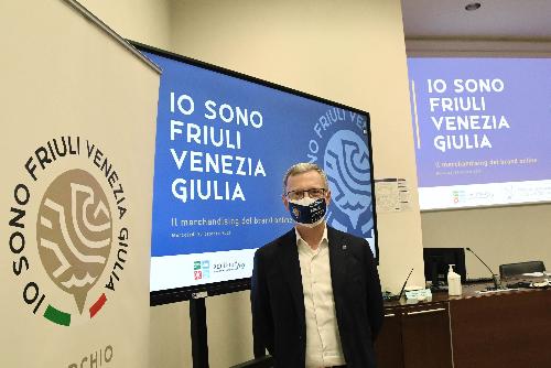 L'assessore alle Risorse agroalimentari e forestali Stefano Zannier alla presentazione dei prodotti del marchio 'Io Sono Friuli Venezia Giulia'.