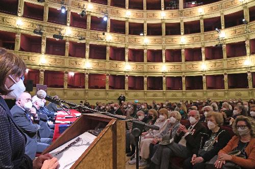 L'assessore regionale a Lavoro, formazione e istruzione Alessia Rosolen in occasione della cerimonia di celebrazione dei 130 anni di fondazione della Lega nazionale.