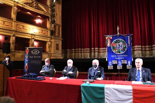 L'assessore regionale a Lavoro, formazione e istruzione Alessia Rosolen in occasione della cerimonia di celebrazione dei 130 anni di fondazione della Lega nazionale.