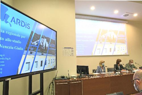 La conferenza stampa di presentazione dei dati Ardis tenuta a Trieste nel Palazzo della Regione in Sala Predonzani