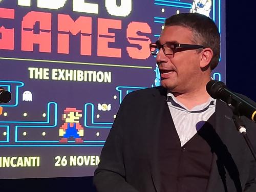 L'assessore regionale Pierpaolo Roberti alla preview della mostra dedicata ai videogames