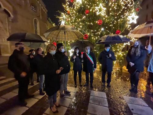 L'assessore regionale alle FInanze, Barbara Zilli, è intervenuta a Udine all'accensione degli alberi di Natale nelle piazze di Udine.