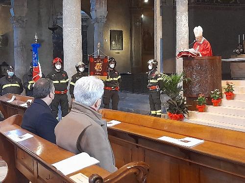 L'assessore regionale alla Sicurezza Pierpaolo Roberti nella cattedrale di San Giusto per la messa di Santa Barbara officiata dal vescovo di Trieste Giampaolo Crepaldi 