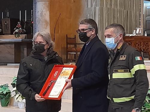 L'assessore regionale alla Sicurezza Pierpaolo Roberti nella cattedrale di San Giusto per la messa di Santa Barbara officiata dal vescovo di Trieste Giampaolo Crepaldi 