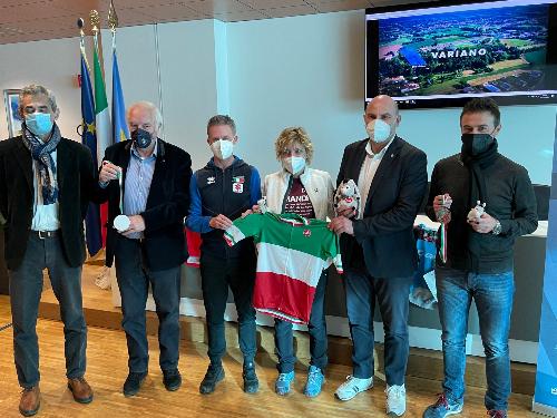 L'assessore regionale alle Finanze, Barbara Zilli, a Udine alla presentazione dei Campionati Italiani di Ciclocross di Variano di Basiliano