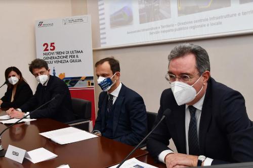 Un momento della conferenza stampa che si è tenuta nel Palazzo della Regione Friuli Venezia Giulia.