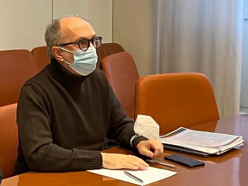 Il vicegovernatore con delega alla Salute del Friuli Venezia Giulia, Riccardo Riccardi, all'incontro con il tavolo tecnico per la riqualificazione dell'area dell'ex ospedale psichiatrico a Udine.