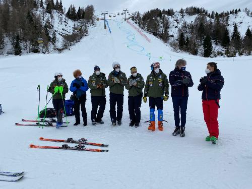 Gli assessori regionali alle Attività produttive e turismo Sergio Emidio Bini e a Culture e Sport Tiziana Gibelli incontrano gli azzurri dello sci alpino Riccardo Tonetti, gigantista proveniente dal Trentino Alto Adige, e la slalomista tarvisiana Lara Della Mea, assieme ai tecnici Giancarlo Bergamelli e Walter Girardi sullo Zoncolan.