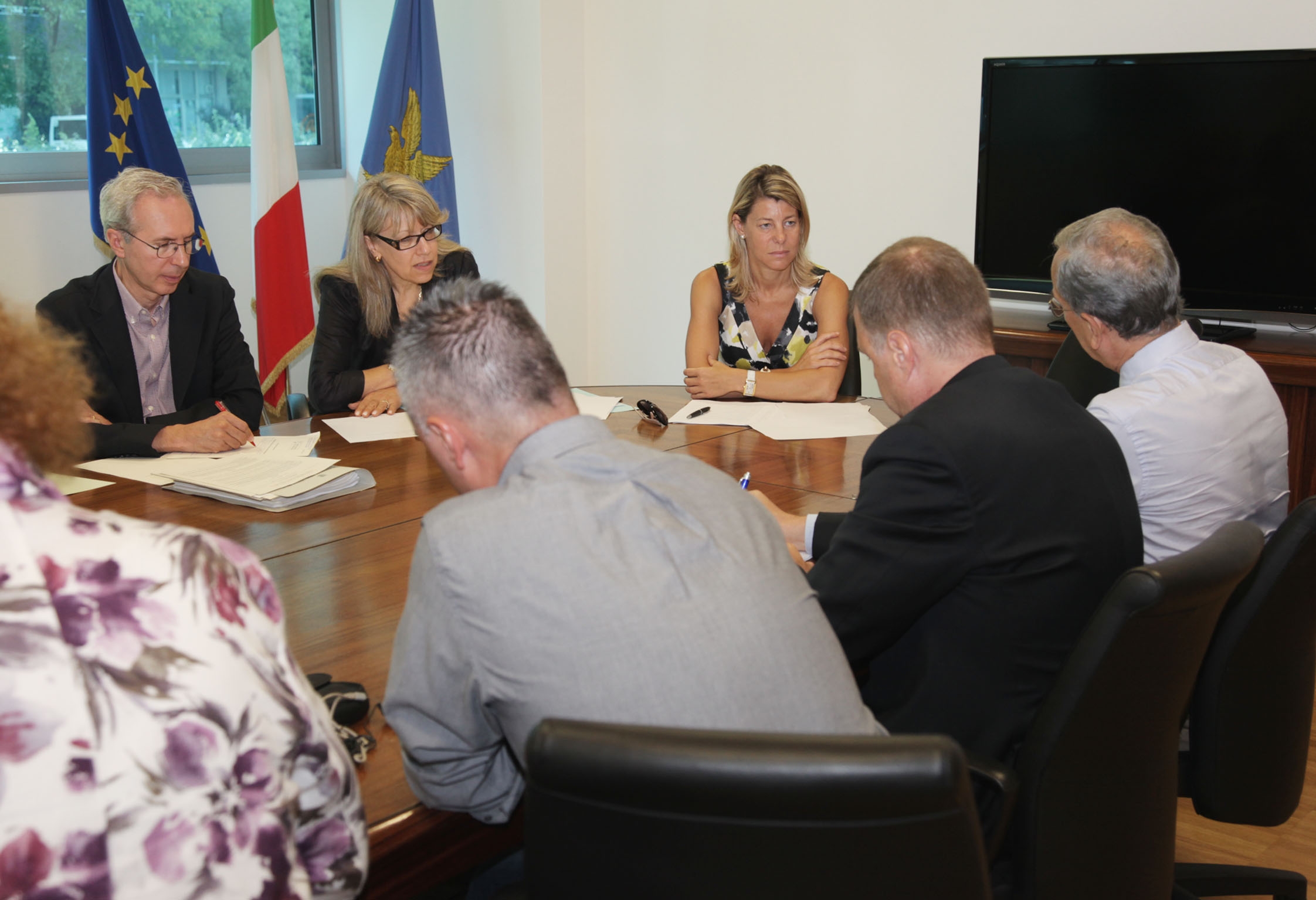 Federica Seganti (assessore regionale Autonomie locali) all'incontro sul disegno di legge sui segretari comunali. (Udine, 23/07/09)